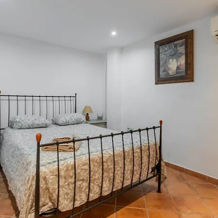 Charming House With Private Pool And Garden Holiday home