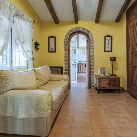 Charming House With Private Pool And Garden Holiday home *